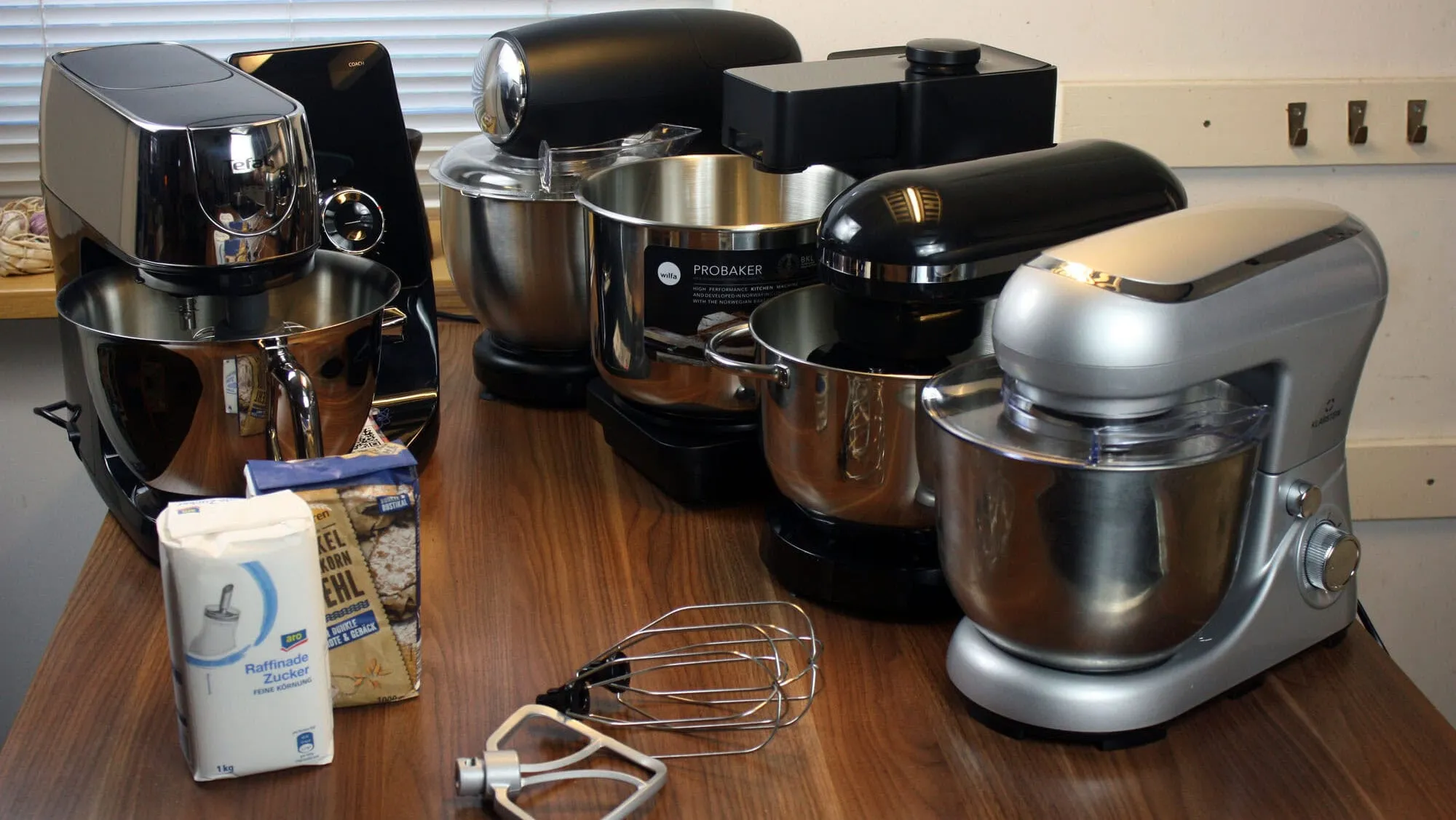 Alle getesteten Küchenmaschinen auf einen Blick
