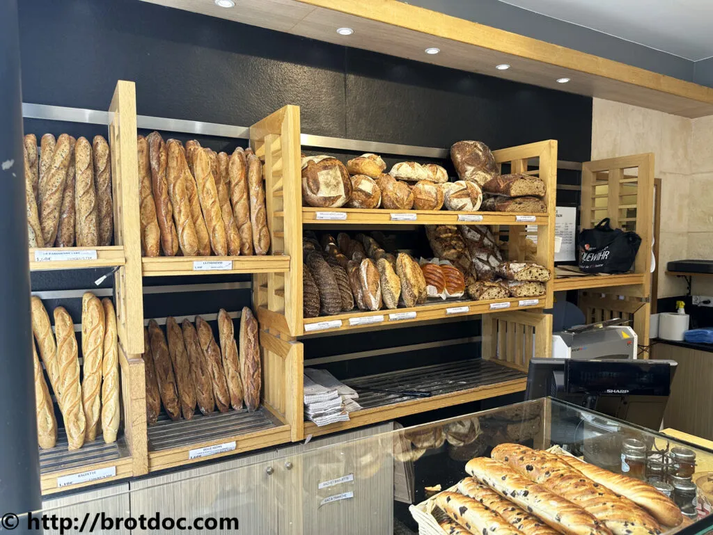 An der Metro Les Halles – beeindruckende Baguettes