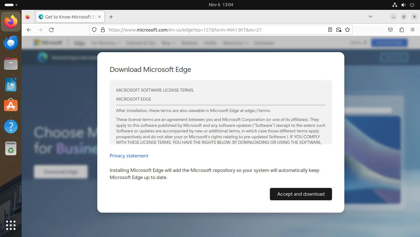Ansicht der Microsoft Edge Lizenzbedingungen vor dem Download, mit der Schaltfläche 'Akzeptieren und herunterladen'.