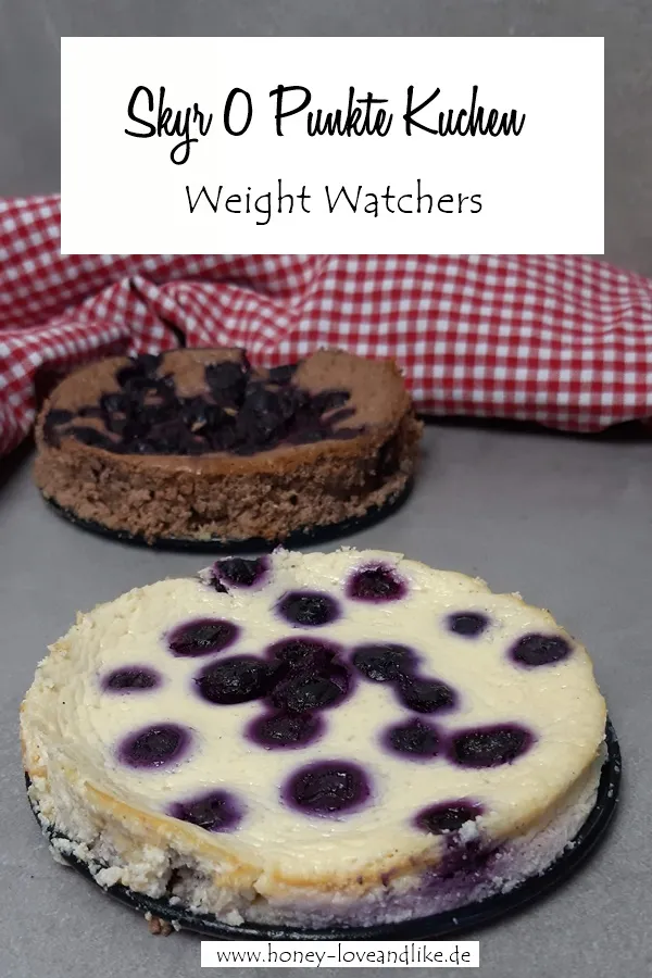 Ansprechende Präsentation des leichten WW Skyr Kuchens, perfekt für jede Geburtstagsfeier und Weight Watchers.