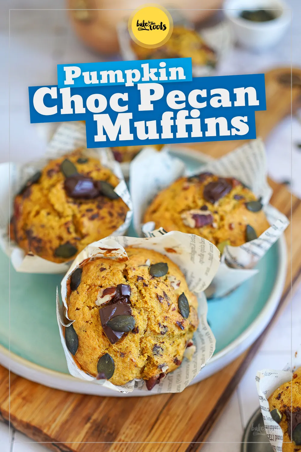 Ansprechende Präsentation von einfachen Kürbis-Muffins mit Nüssen