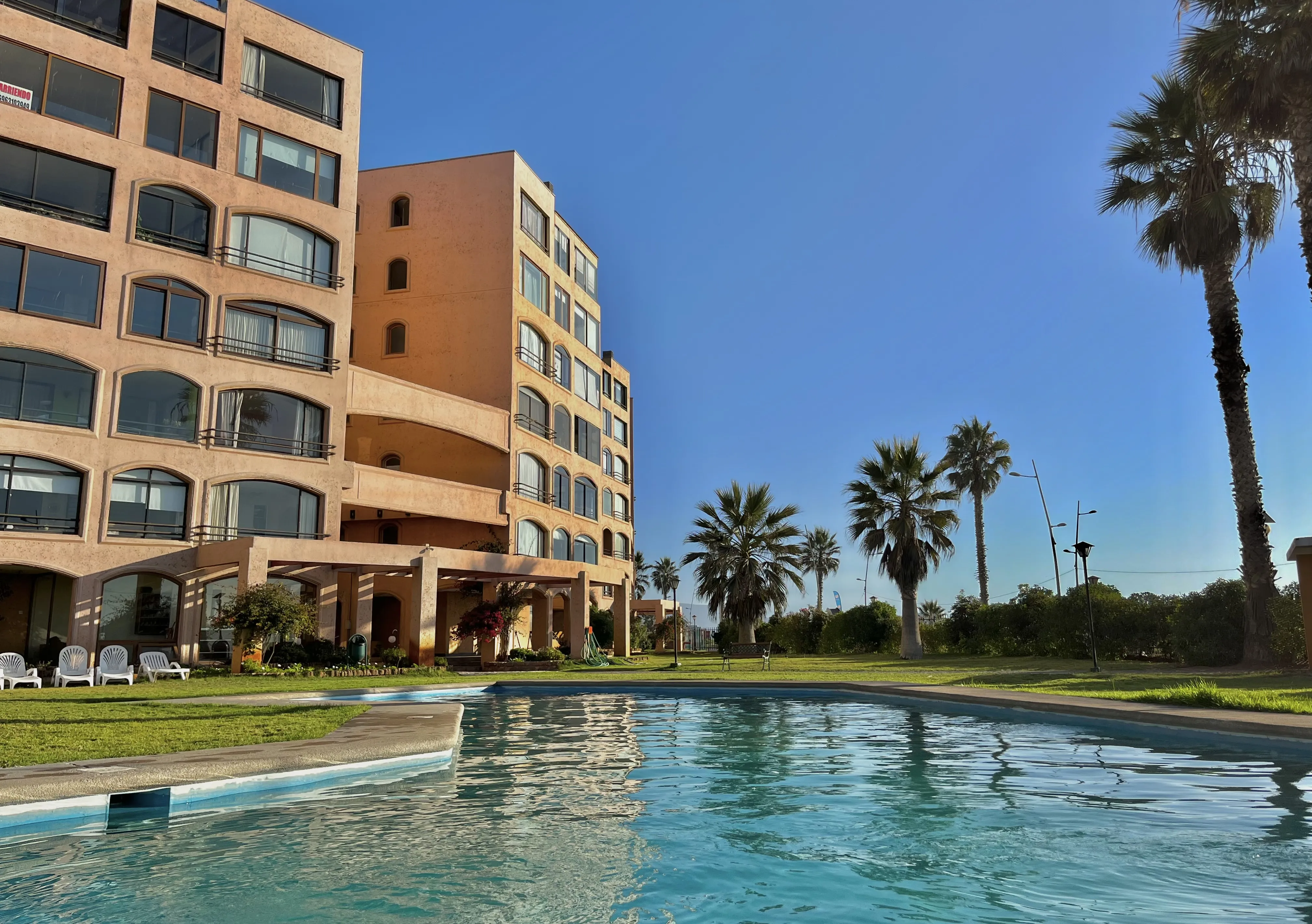 Apartment am Avenida del Mar in La Serena, Chile, mit Aquamarin-509 – ein ruhiger Familienrückzugsort 2025