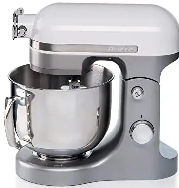 Ariete 1589 Moderna Planetaria auf einem Küchentisch