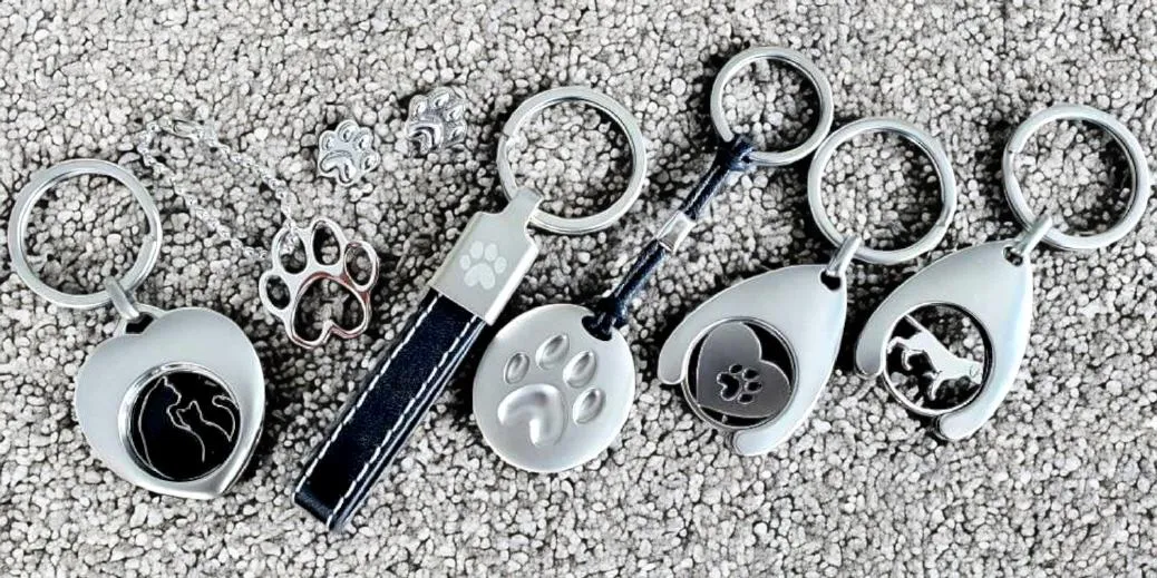 Auswahl an Geschenkartikeln für Hundebesitzer