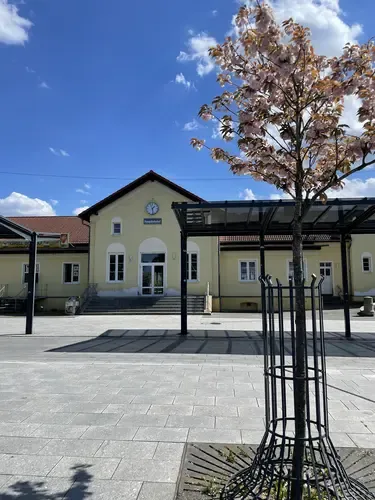 Bahnhof Neu Strelitz, Ausgangspunkt für die Anreise zum Park