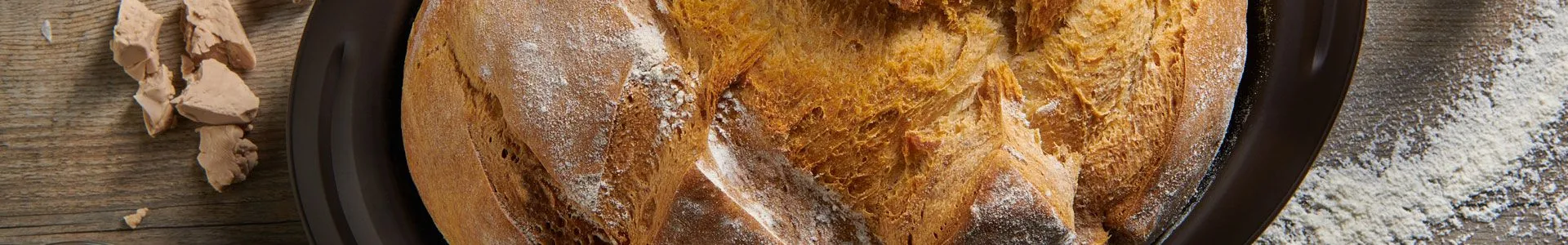 Banner mit verschiedenen Silikon-Brotbackformen für vielfältiges Gebäck.
