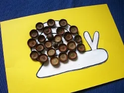 Basteln aus Naturmaterialien: Ein Schneckenhaus