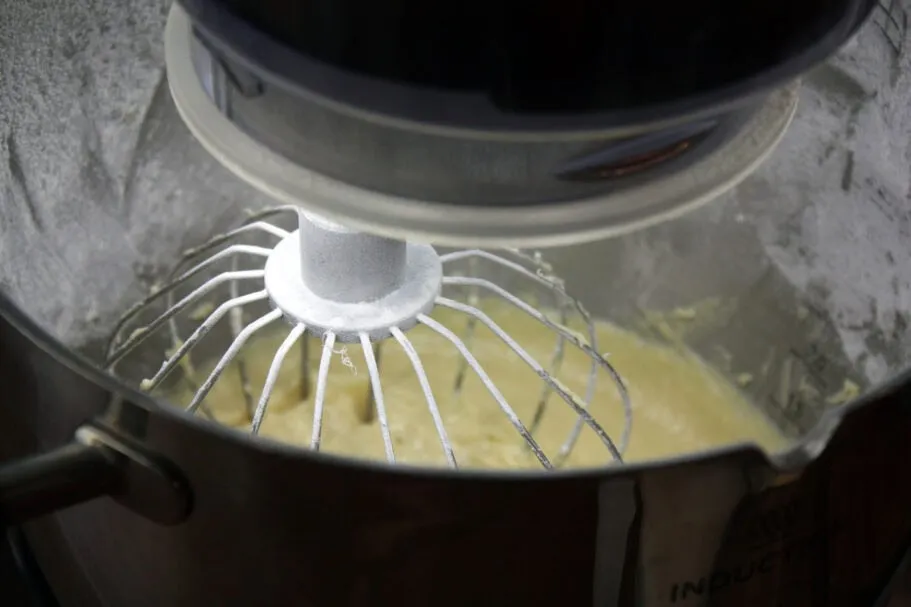 Beleuchtete Schüssel der Kenwood Cooking Chef Sallys Edition KCL96.424BK