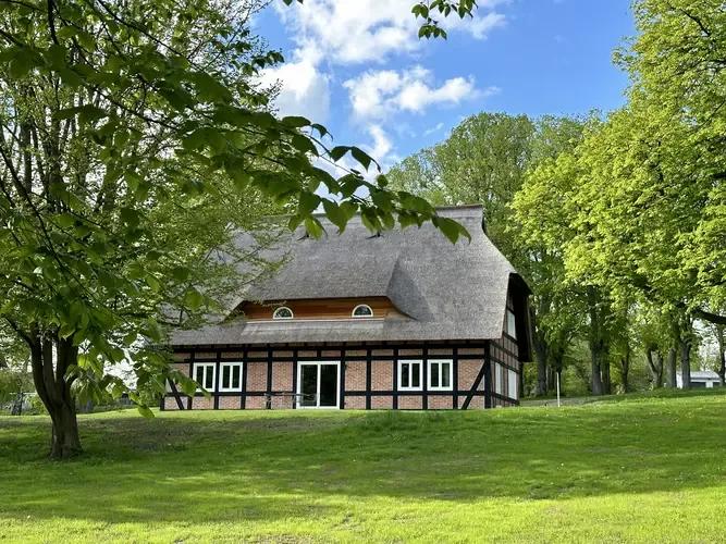 Blick auf die historische Architektur in Alt Rehse