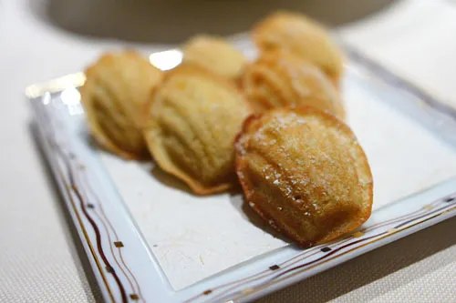 Braune Butter Madeleines