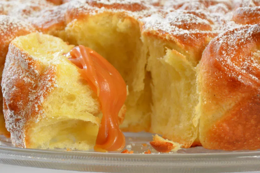 Brioche bouclette crème de caramel au beurre salé Rezept