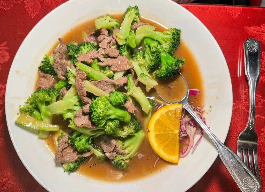 Brokkoli-Liebhaber Gericht, eine köstliche Option bei Saigon Sushi in Vero Beach