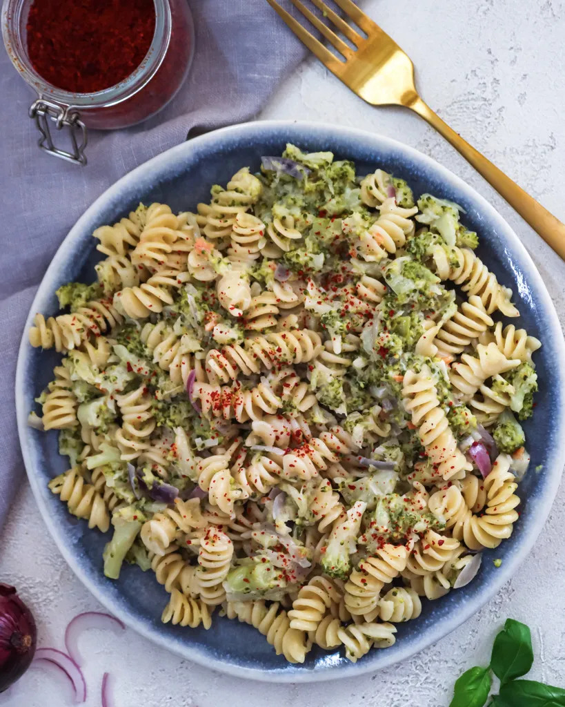 Brokkoli Sauce mit Nudeln