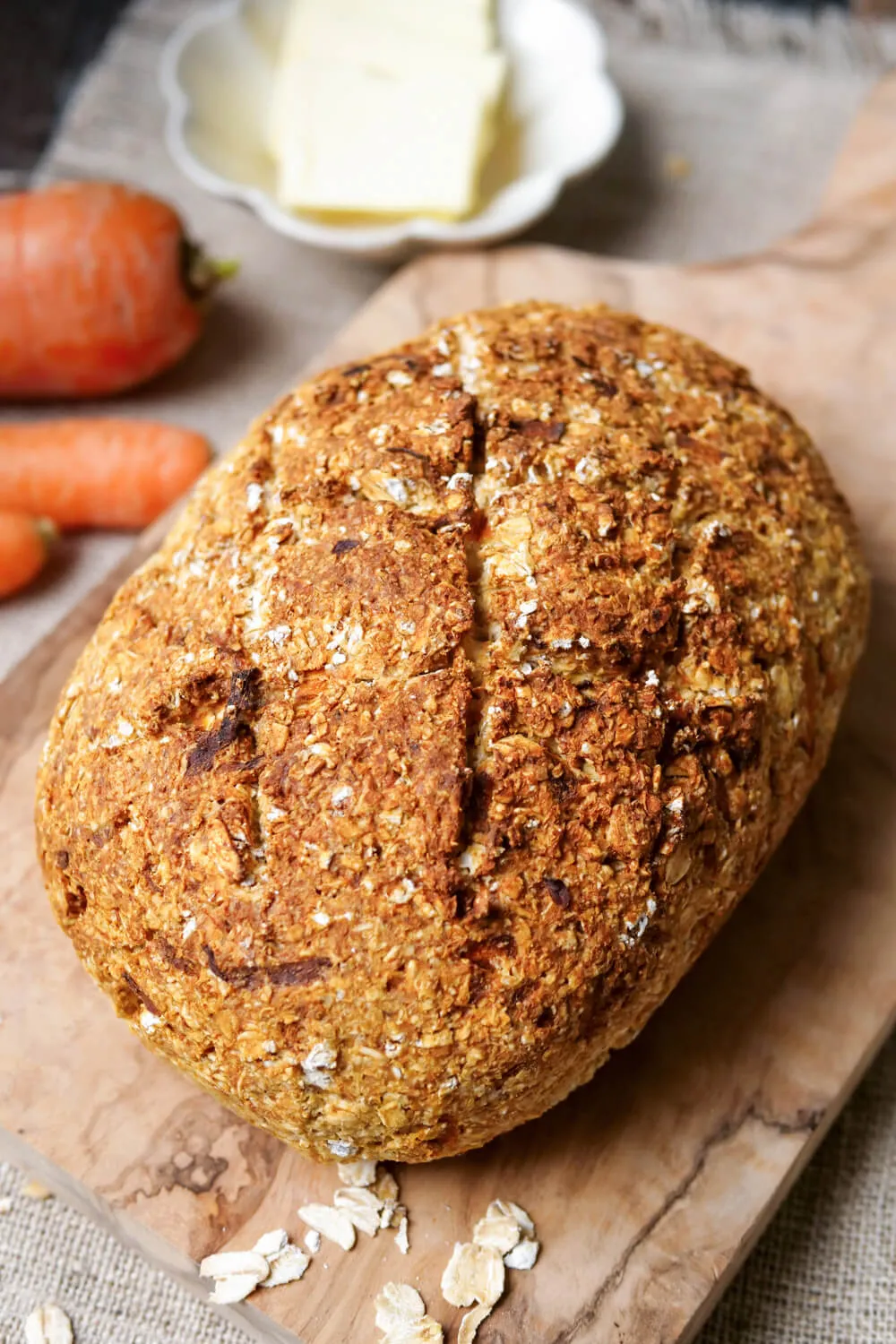 Brot backen in der Heißluftfritteuse - ein Artikel, der sich auf das Backen von Brot in einer Heißluftfritteuse konzentriert.