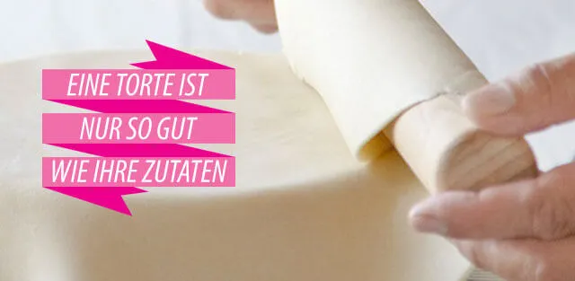 Bunte Packungen Marzipan und Rollfondant zum Selberbacken und Verzieren