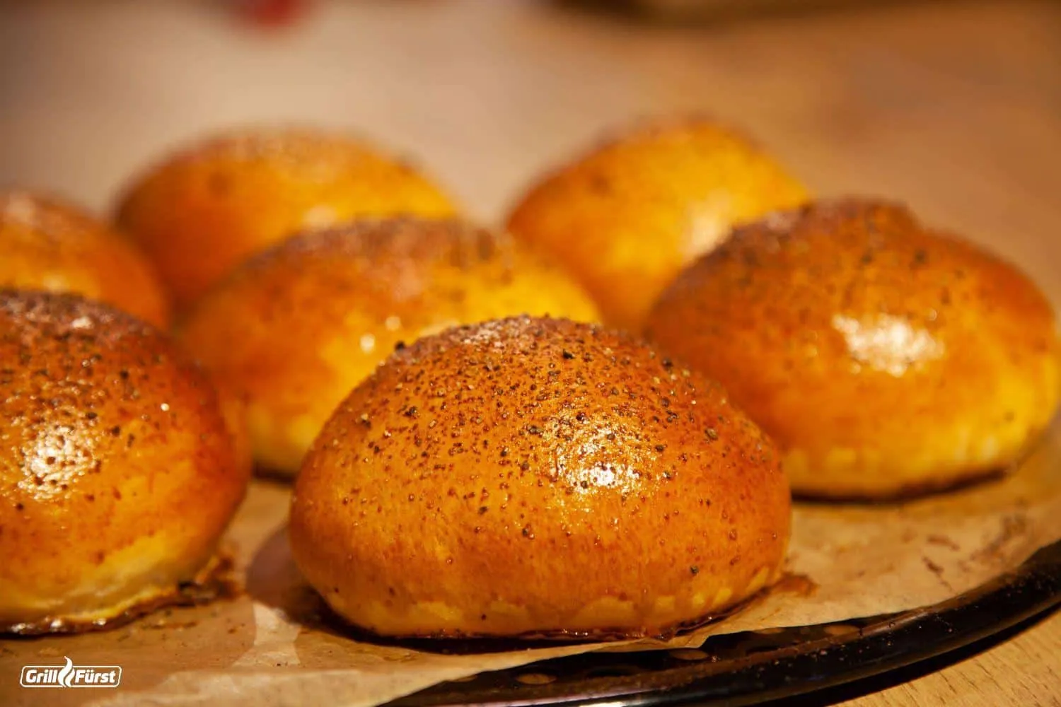 Burger Buns auf Backblech