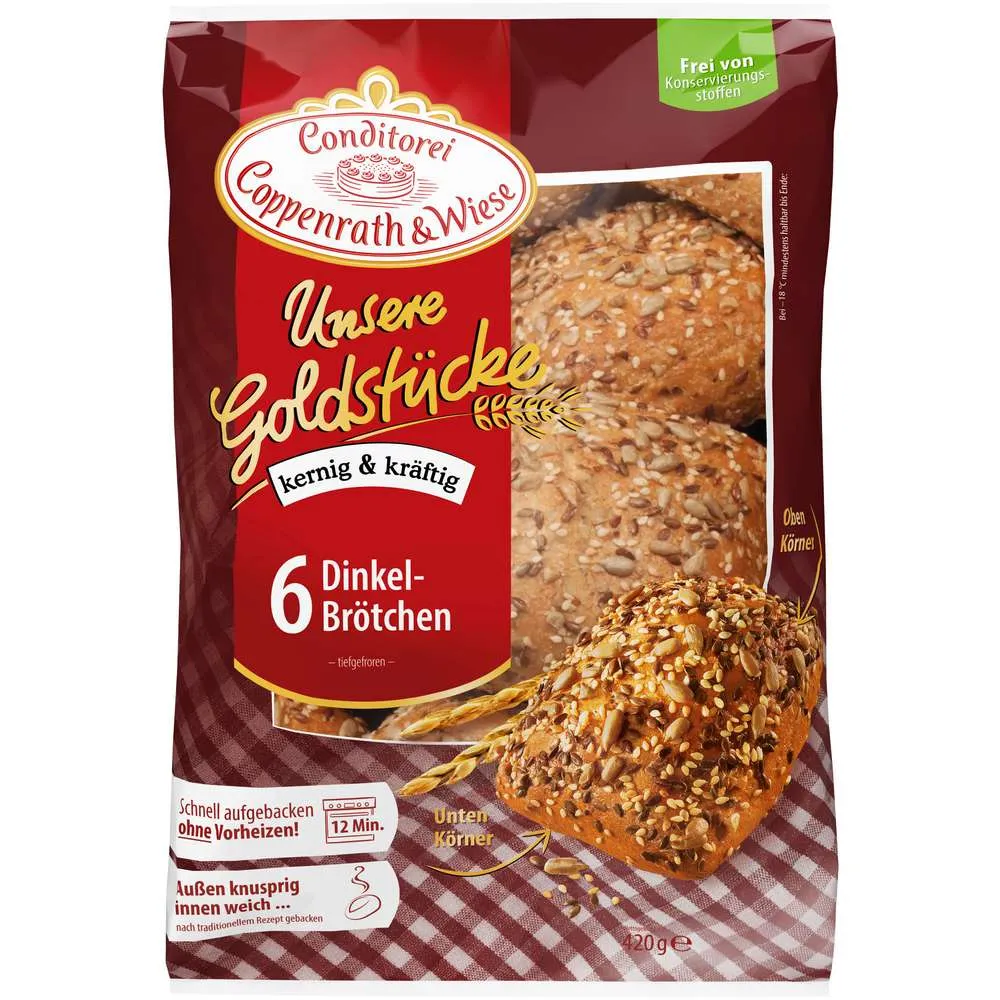 Coppenrath &amp; Wiese Dinkelbrötchen auf einem Backblech, bereit zum Verzehr