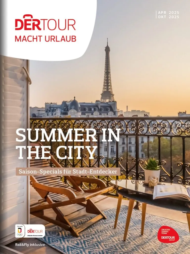 Cover des DERTOUR Online Katalog 'Summer in the City' W25/26, der Städtereisen und Musical-Angebote mit bis zu 30% Rabatt bewirbt.