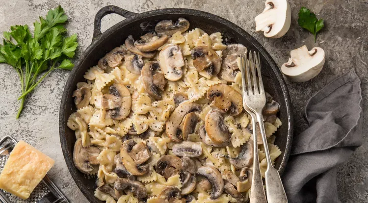 Cremige One-Pot-Pasta mit Champignons