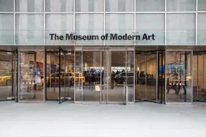 Das Museum of Modern Art in New York City, eine führende Adresse für moderne und zeitgenössische Kunst, relevant für New York City Reisetipps.