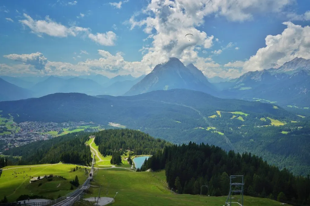 Das Seefelder Hochplateau begeistert jedes Jahr tausende von Urlaubern, im Sommer wie im Winter
