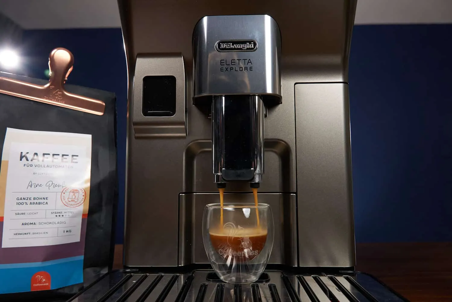 DeLonghi Eletta Explore bereitet aromatischen Kaffee zu