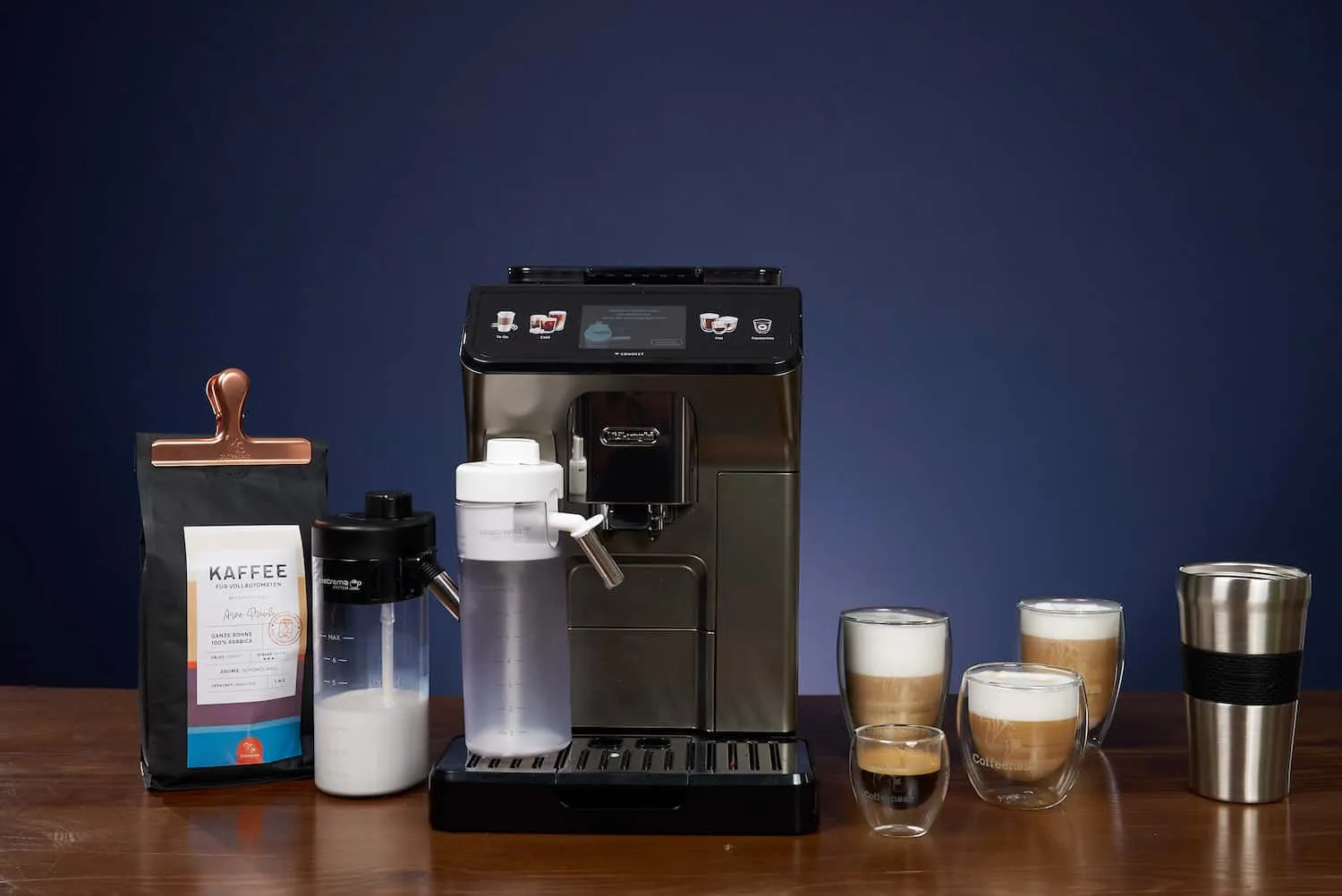 DeLonghi Eletta Explore Cold Brew - Der vielseitige Kaffeevollautomat für heiße und kalte Getränke