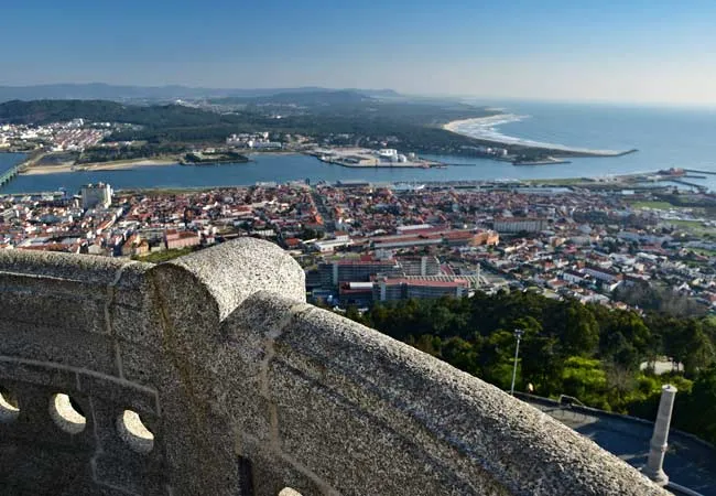 Der Panoramablick über Viana do Castelo von der Basilika-Kuppel