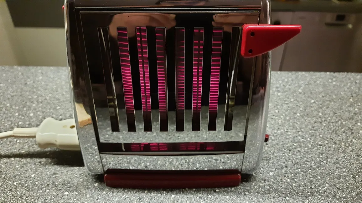 Der Toaster nach der ersten Reinigung und dem Funktionstest
