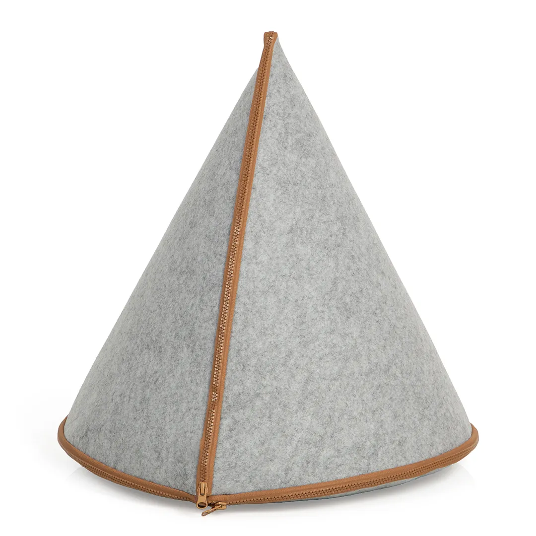 Detailansicht des weichen Wendekissens im Katzenzelt Cone