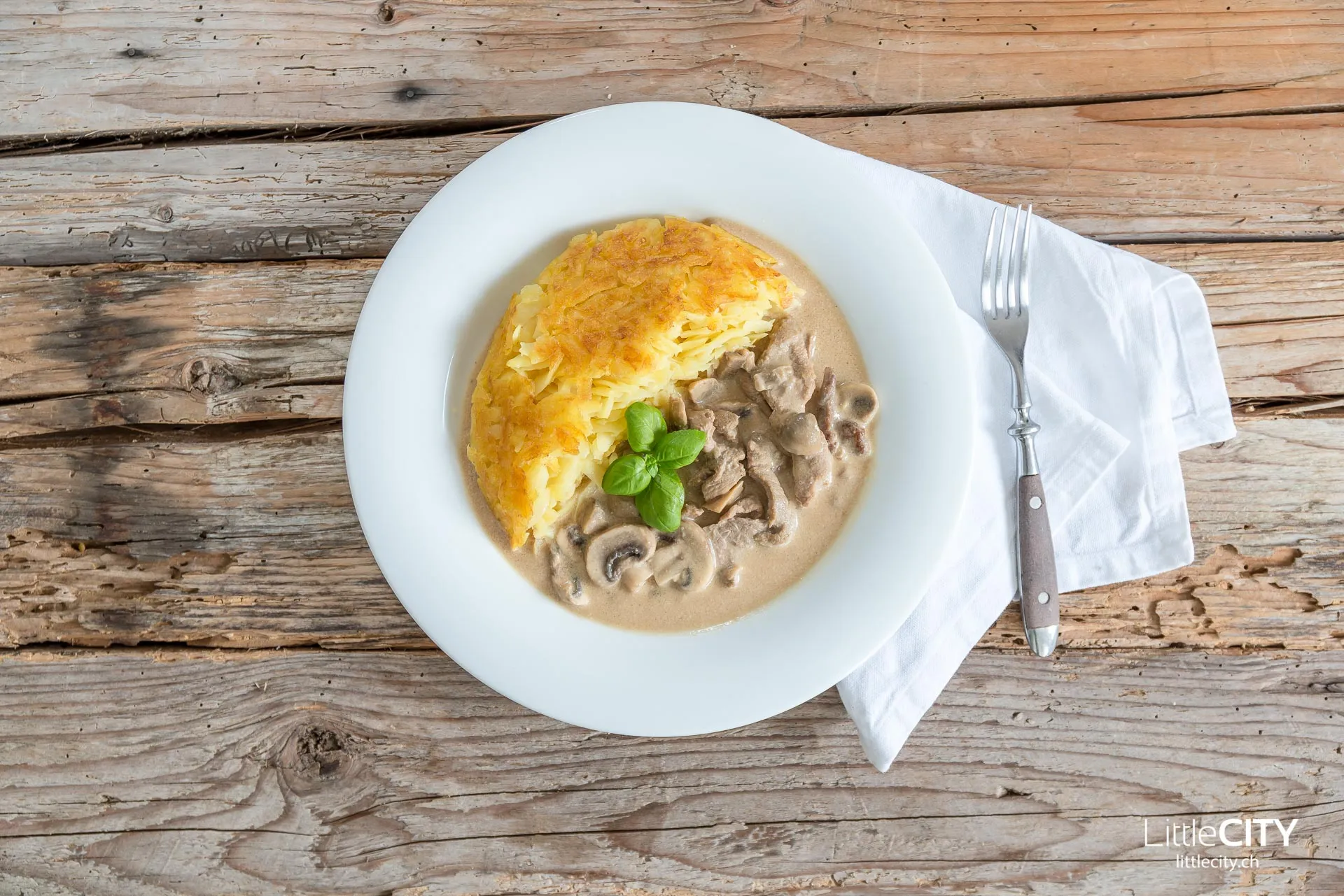 Deutsche Spezialitäten: Deftiges Gericht aus dem Norden