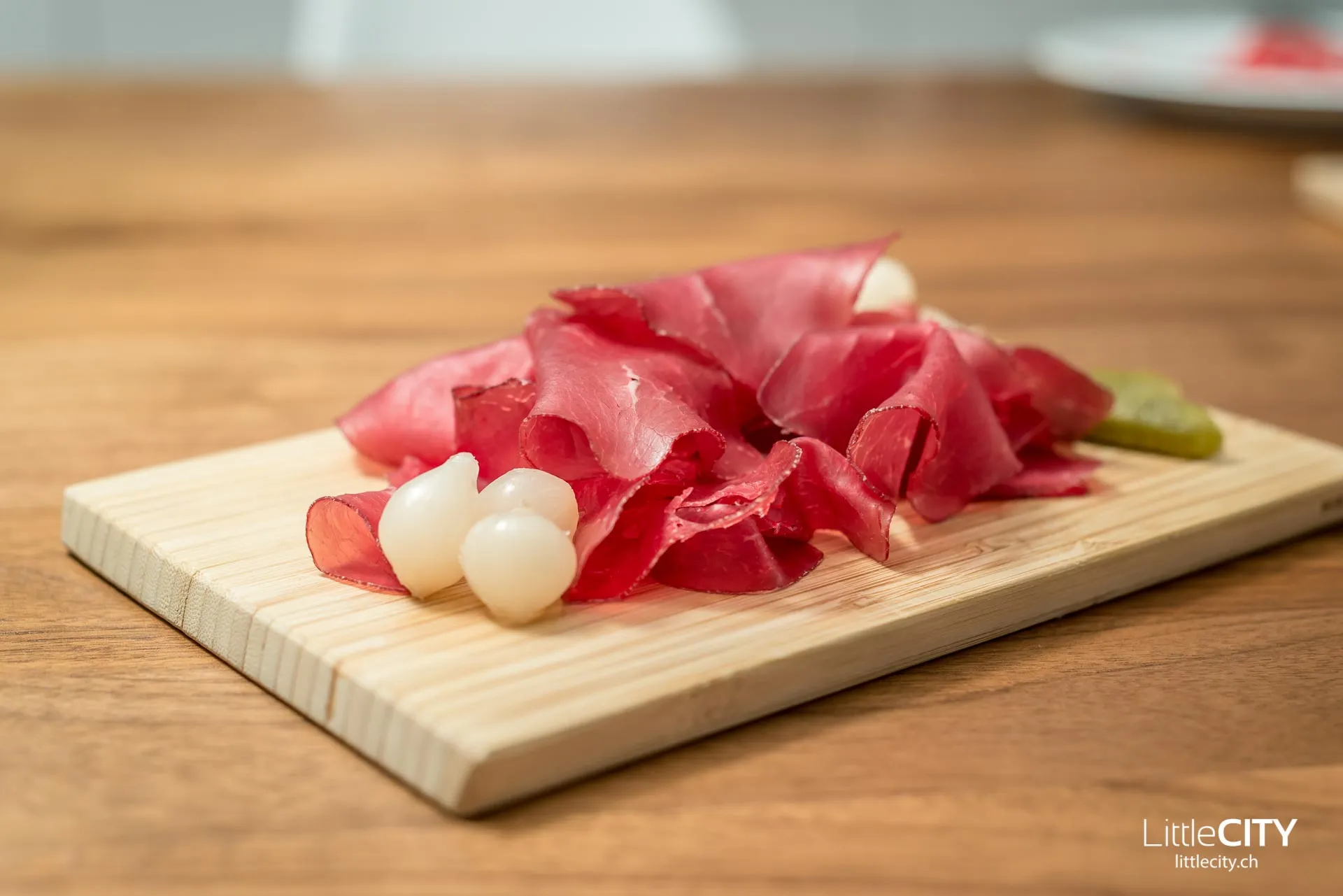 Deutsche Spezialitäten: Wurst und Brotaufstrich