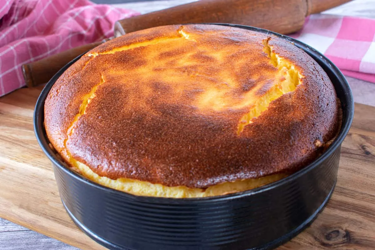 deutscher Käsekuchen Rezept authentisch traditionell Käsekuchen Quark Schlagsahne Vanille