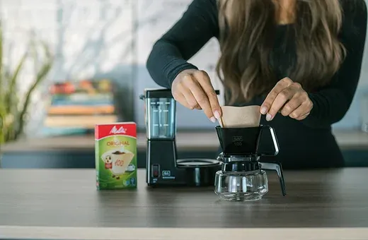 Die Melitta Aromaboy® in einer Nahaufnahme, die das Design und die Bedienfreundlichkeit hervorhebt
