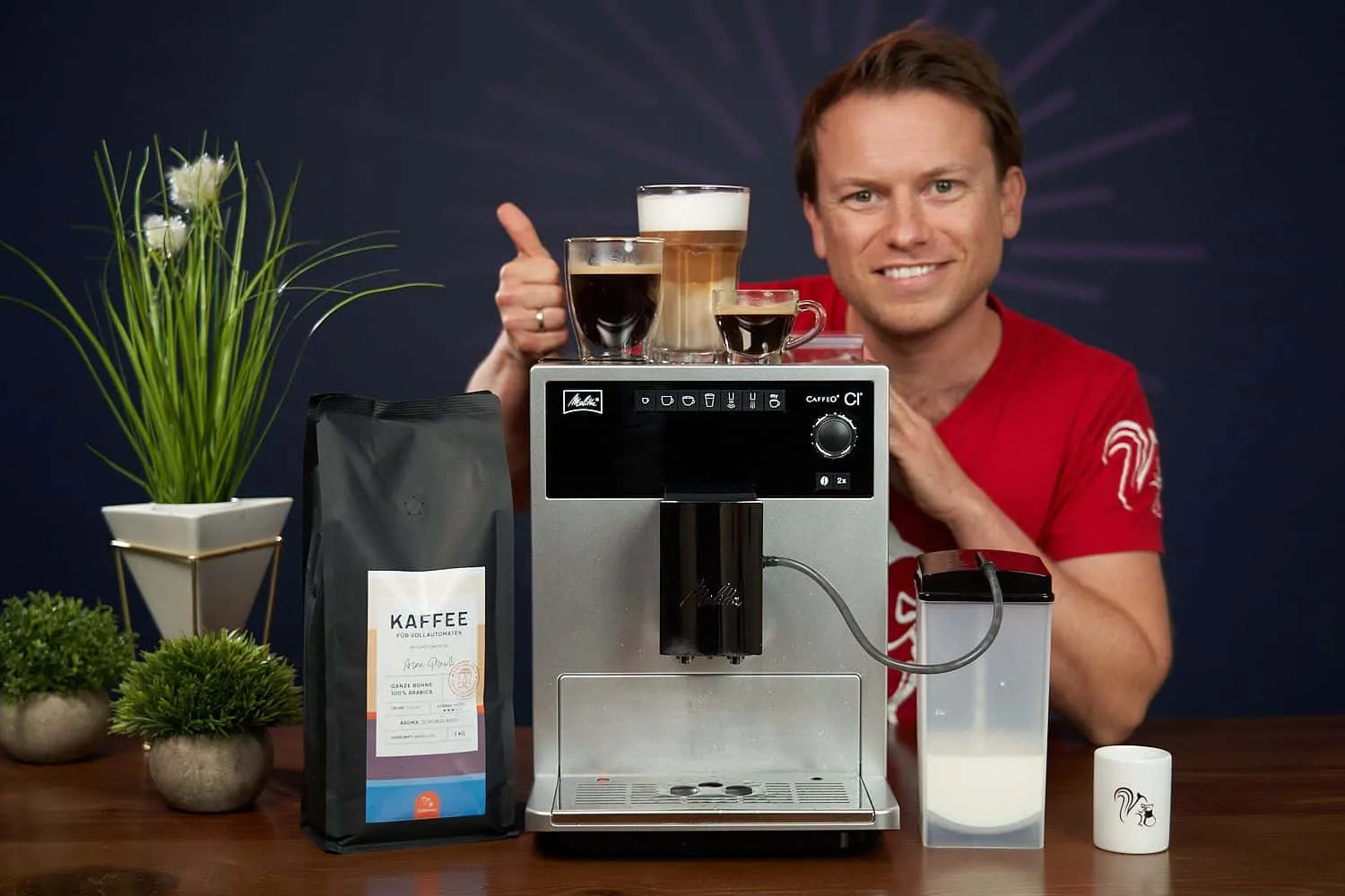 Die Melitta Caffeo CI E970-101 Kaffeevollautomat mit allen Getränken und Arne