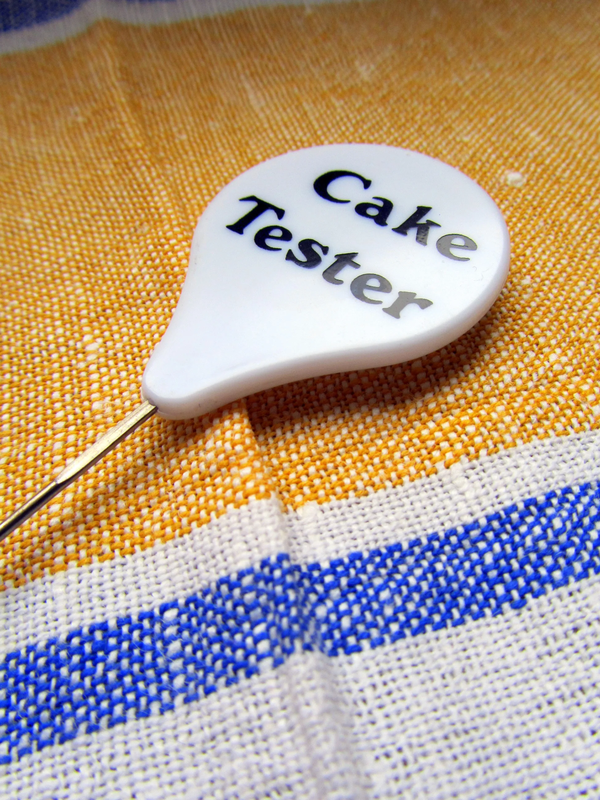 Donauwelle mit leicht trockenem Boden