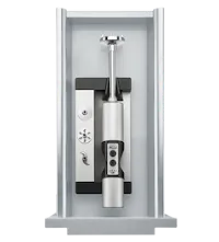 Einbau-Stabmixer in einer Küchenschublade, demonstriert platzsparende Elektro-Küchengeräte aus deutscher Fertigung