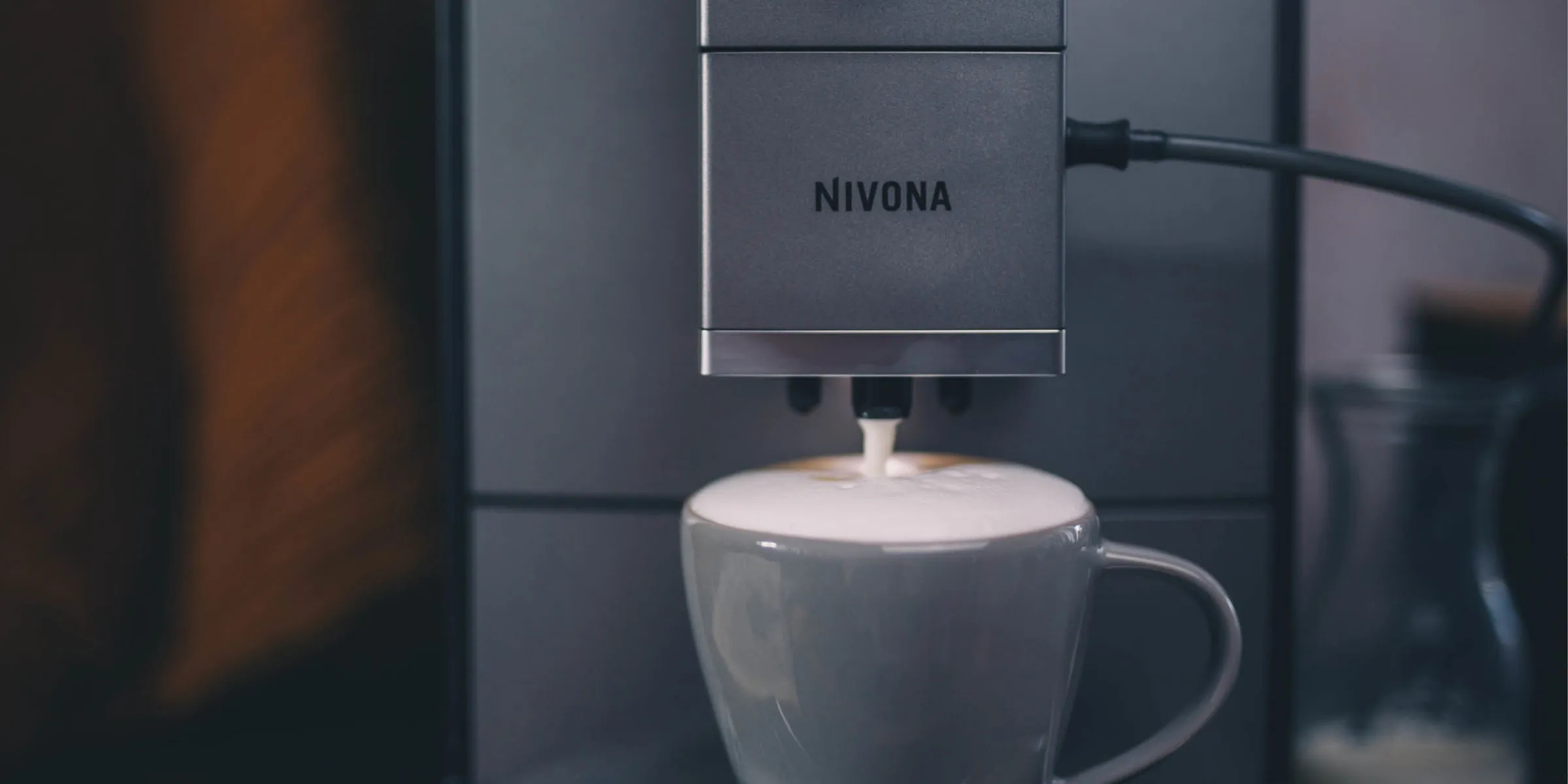 Einfache Reinigung des Milchsystems der Nivona CafeRomatica für perfekten Milchschaum