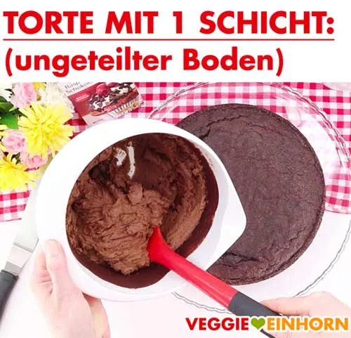 Einfache vegane Schokotorte mit einer Schicht