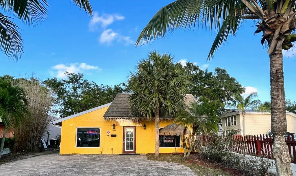Eingangsbereich des Restaurants Saigon Sushi in Vero Beach Florida