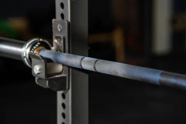 Elite Bison Cerakote® Crosslifting Langhantel (20 kg) in elegantem Vintage-Blau, perfekt für vielseitiges Training