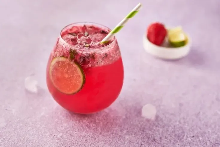 Erdbeer-Minz-Alkoholfreier Cocktail