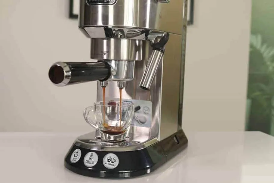 Espressobezug mit der Delonghi