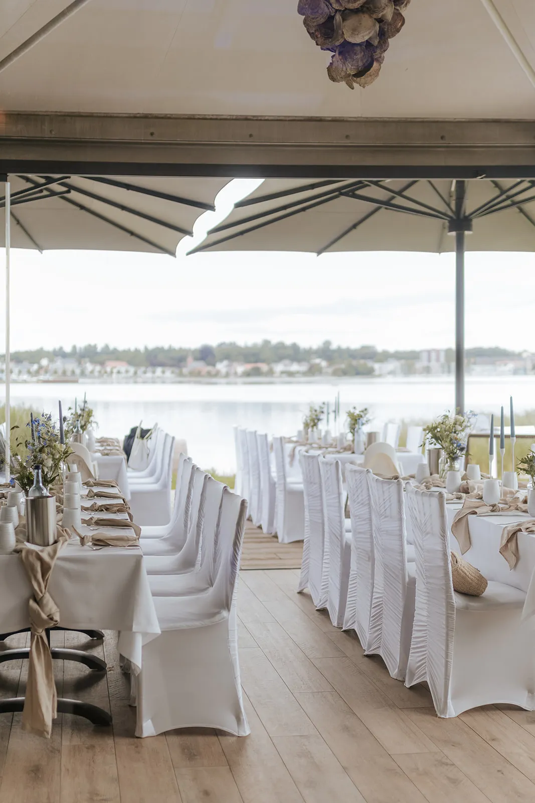 Essen im Strandrestaurant Marienbad mit Blick auf die Schlei