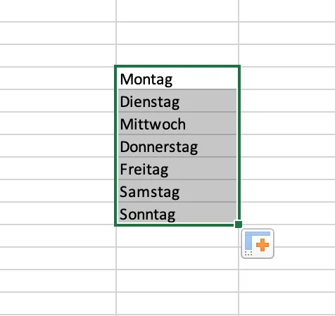 Excel-Tabelle mit der Funktion zum automatischen Ausfüllen von Daten.