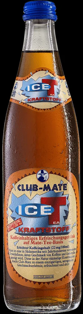 Flasche Club-Mate Eistee Kraftstoff mit blauem Etikett