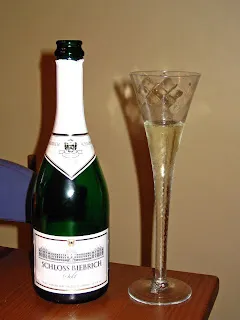 Flasche Schloss Biebrich Sekt, ein beliebter deutscher Schaumwein