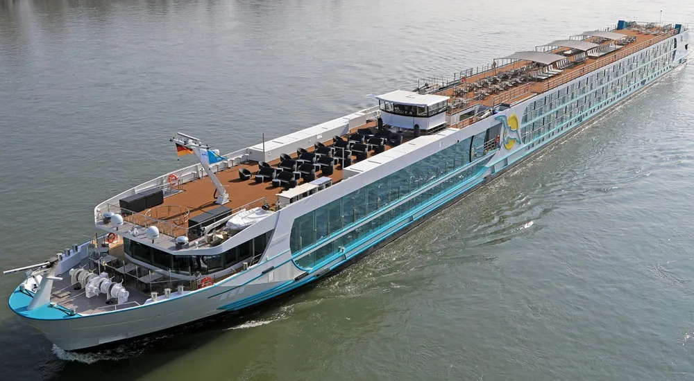 Flotte moderner Flusskreuzfahrtschiffe von Phoenix Reisen