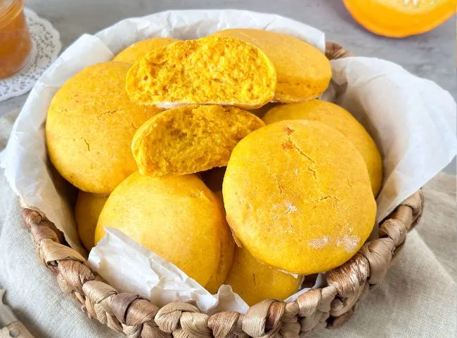 Frische Kürbisbrötchen für Baby &amp; Familie, gesund und einfach