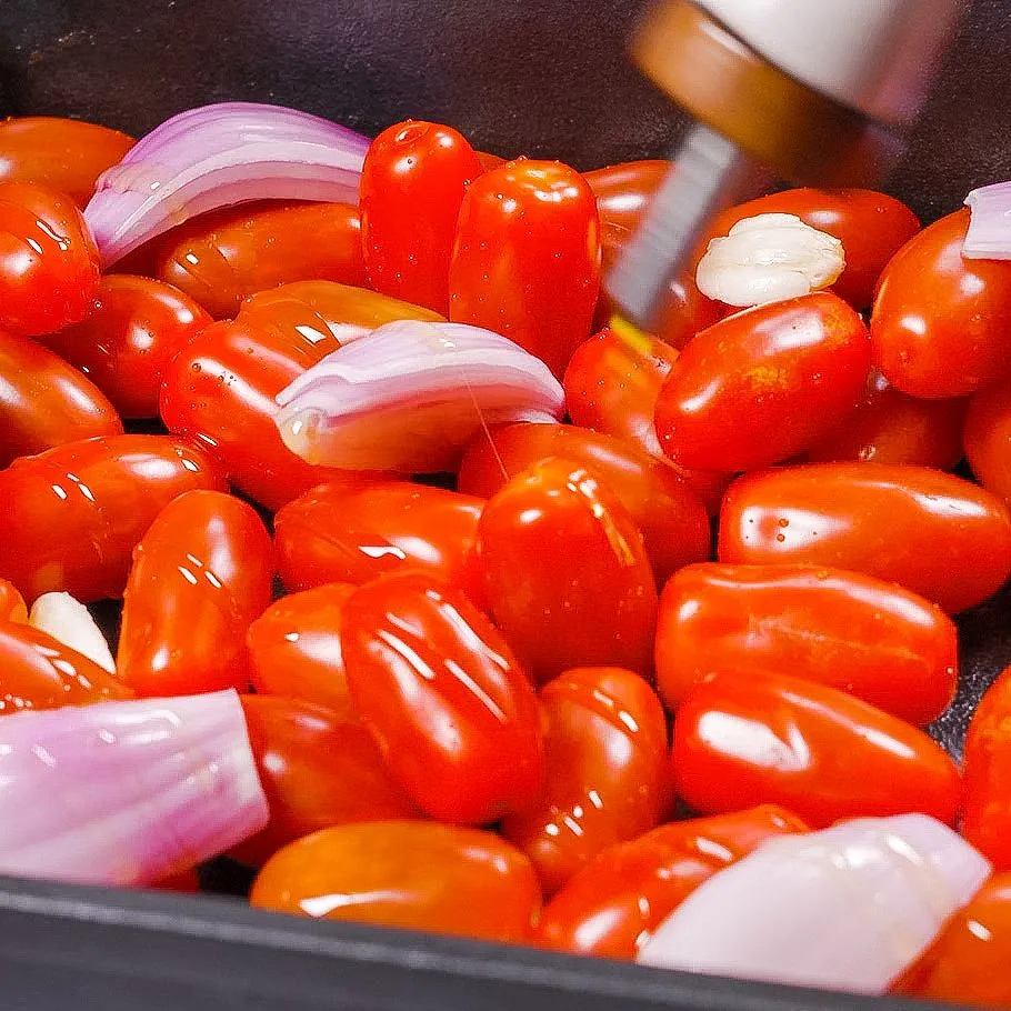 gebackene feta pasta mit frischen kräutern